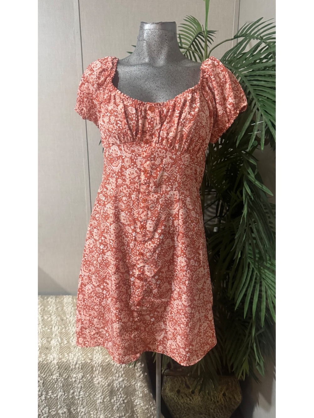 Trixx Short Sleeve Above Knee Mini Dress Red Tan Floral Womens Size L